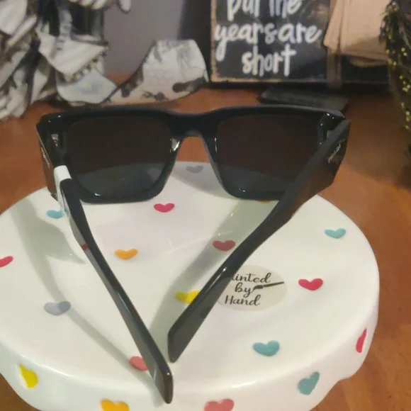 Prada NWT Sunglasses Retail 517 - Picture 7 of 13